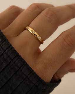 Thin Starburst Diamond Ring, Star Setting Celestial Ring, Gold Ring, Silver Ring, Dainty Ring, Minimalist Jewelry, Christmas Gift for Her